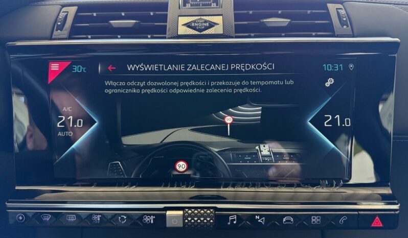 DS Automobiles DS 7 Crossback | 4×4 (doł. automatycznie) | Automatyczna | 200 KM | Biały full
