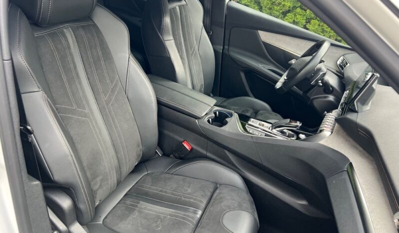 PEUGEOT 3008  | FWD (przód) | Automatyczna | 130 KM | Biały full