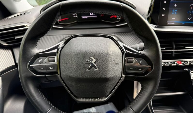 PEUGEOT 2008  | FWD (przód) | Manualna | 102 KM | Szary full