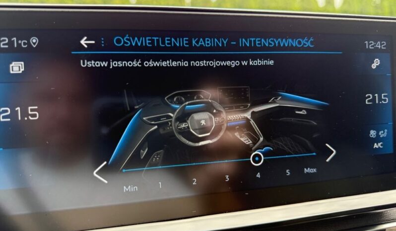 PEUGEOT 5008  | FWD (przód) | Automatyczna | 130 KM | Niebieski full