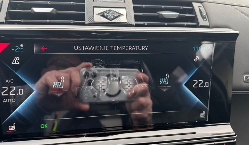 DS Automobiles DS 7 Crossback | 4×4 (doł. automatycznie) | Automatyczna | 300 KM | Biały full