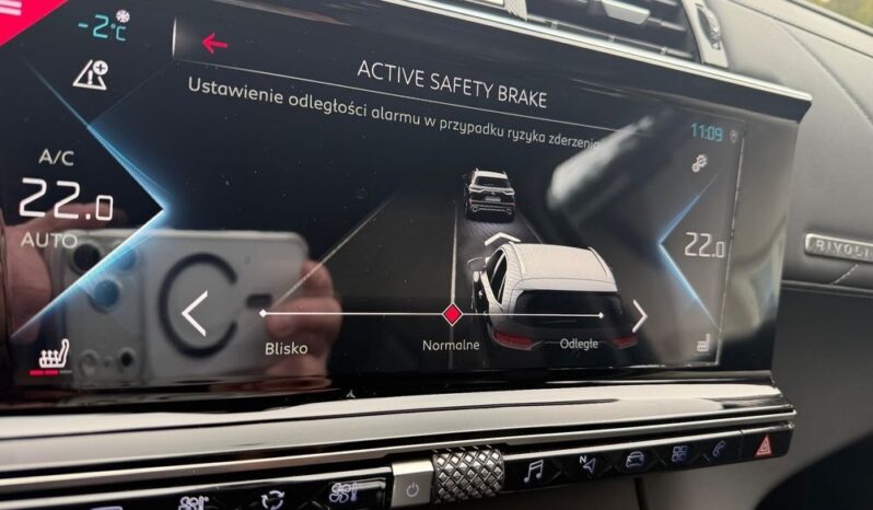 DS Automobiles DS 7 Crossback | 4×4 (doł. automatycznie) | Automatyczna | 300 KM | Biały full