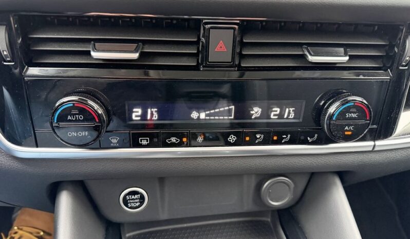 NISSAN Qashqai  | FWD (przód) | Automatyczna | 158 KM | Czarny full