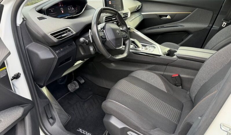 PEUGEOT 3008  | FWD (przód) | Automatyczna | 130 KM | Biały full