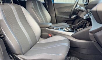 PEUGEOT 2008  | FWD (przód) | Automatyczna | 130 KM | Niebieski full