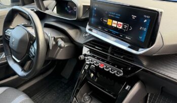 PEUGEOT 2008  | FWD (przód) | Automatyczna | 130 KM | Niebieski full