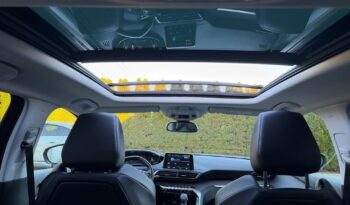 PEUGEOT 3008  | FWD (przód) | Manualna | 130 KM | Brązowy full