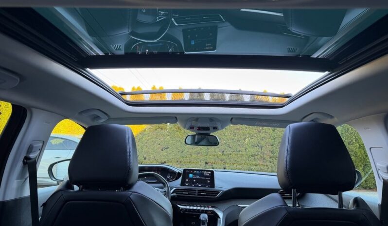 PEUGEOT 3008  | FWD (przód) | Manualna | 130 KM | Brązowy full
