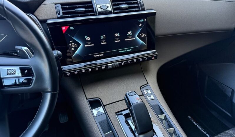 DS Automobiles DS 7 Crossback | FWD (przód) | Automatyczna | 225 KM | Szary full
