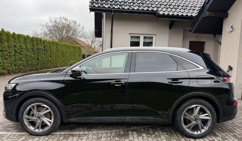 DS Automobiles DS 7 Crossback | 4×4 (doł. automatycznie) | Automatyczna | 300 KM | Czarny full