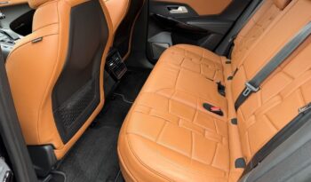 DS Automobiles DS 7 Crossback | 4×4 (doł. automatycznie) | Automatyczna | 300 KM | Czarny full