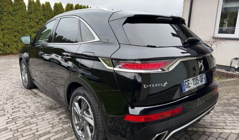 DS Automobiles DS 7 Crossback | 4×4 (doł. automatycznie) | Automatyczna | 300 KM | Czarny full
