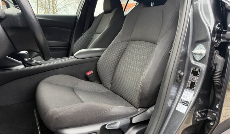 TOYOTA C-HR | FWD (przód) | Automatyczna | 122 KM | Szary full