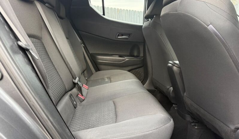 TOYOTA C-HR | FWD (przód) | Automatyczna | 122 KM | Szary full