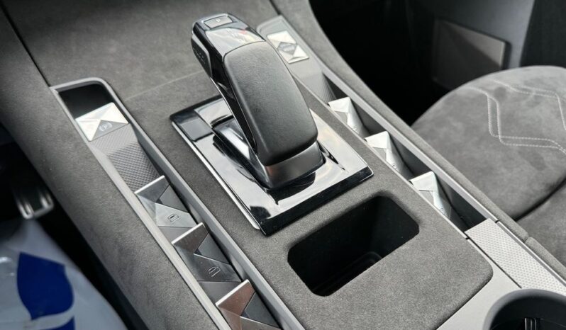 DS Automobiles DS 7 Crossback | FWD (przód) | Automatyczna | 225 KM | Szary full