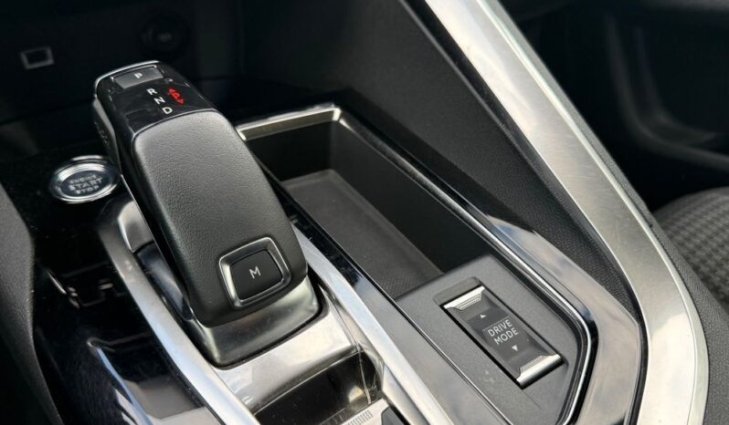 PEUGEOT 3008  | FWD (przód) | Automatyczna | 130 KM | Niebieski full