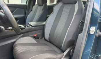 PEUGEOT 3008  | FWD (przód) | Automatyczna | 130 KM | Niebieski full