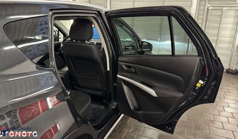 SUZUKI SX4 S-Cross  | 4×4 (doł. automatycznie) | Manualna | 110 KM | Czarny full