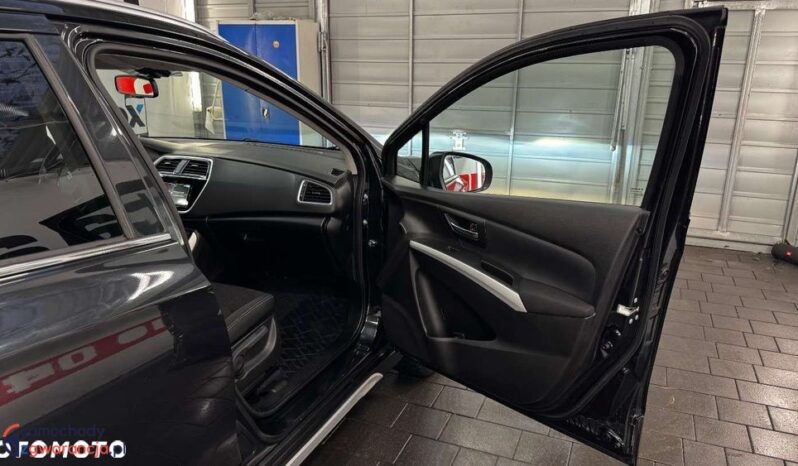 SUZUKI SX4 S-Cross  | 4×4 (doł. automatycznie) | Manualna | 110 KM | Czarny full