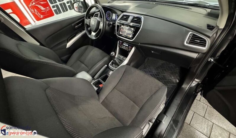 SUZUKI SX4 S-Cross  | 4×4 (doł. automatycznie) | Manualna | 110 KM | Czarny full