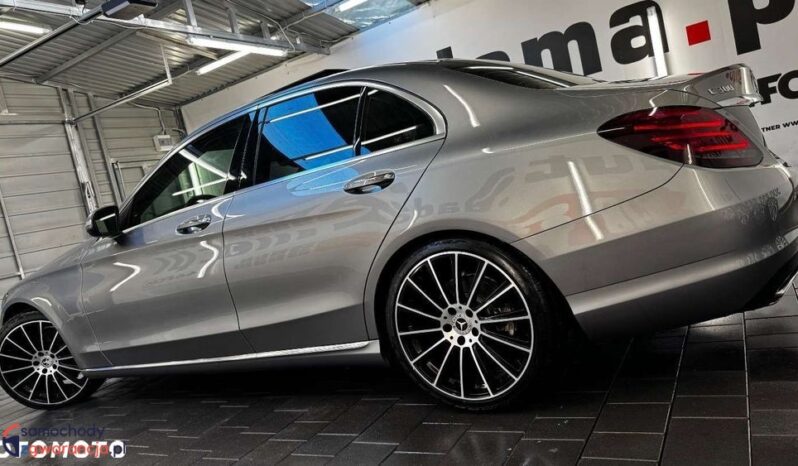 MERCEDES-BENZ Klasa C | 4×4 (stały) | Automatyczna | 245 KM | Szary full