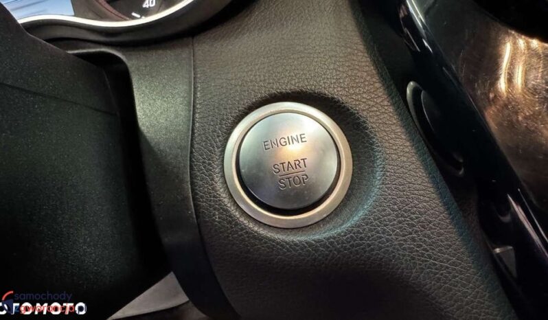 MERCEDES-BENZ Klasa C | 4×4 (stały) | Automatyczna | 245 KM | Szary full