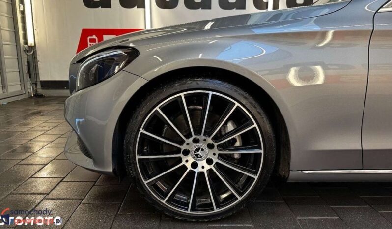 MERCEDES-BENZ Klasa C | 4×4 (stały) | Automatyczna | 245 KM | Szary full