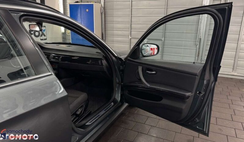 BMW Seria 3 | RWD (tył) | Manualna | 184 KM | Szary full