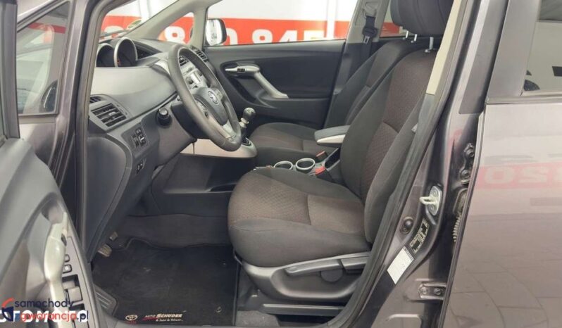 TOYOTA Verso | FWD (przód) | Manualna | 147 KM | Szary full