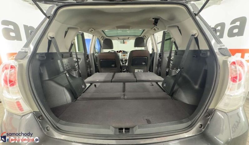 TOYOTA Verso | FWD (przód) | Manualna | 147 KM | Szary full