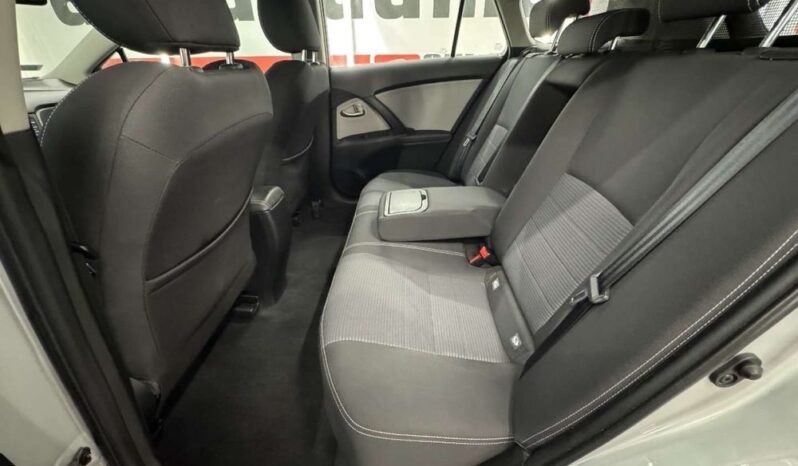 TOYOTA Avensis  | FWD (przód) | Manualna | 143 KM | Srebrny full