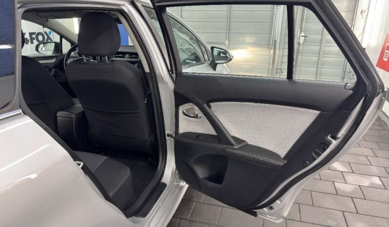 TOYOTA Avensis  | FWD (przód) | Manualna | 143 KM | Srebrny full