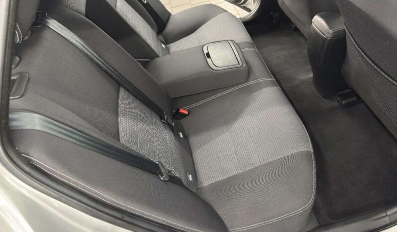 TOYOTA Avensis  | FWD (przód) | Manualna | 143 KM | Srebrny full
