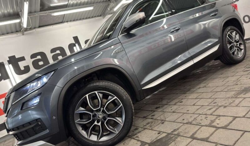 Skoda Kodiaq | 4×4 (stały) | Automatyczna | 190 KM | Szary full