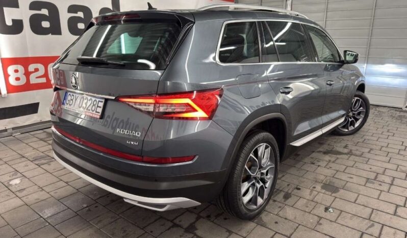Skoda Kodiaq | 4×4 (stały) | Automatyczna | 190 KM | Szary full