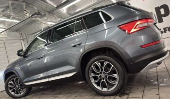 Skoda Kodiaq | 4×4 (stały) | Automatyczna | 190 KM | Szary full