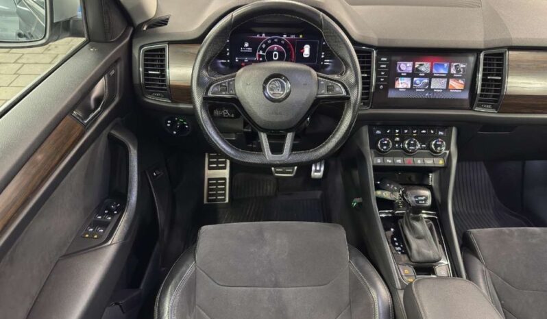SKODA Kodiaq  | 4×4 (stały) | Automatyczna | 190 KM | Szary full