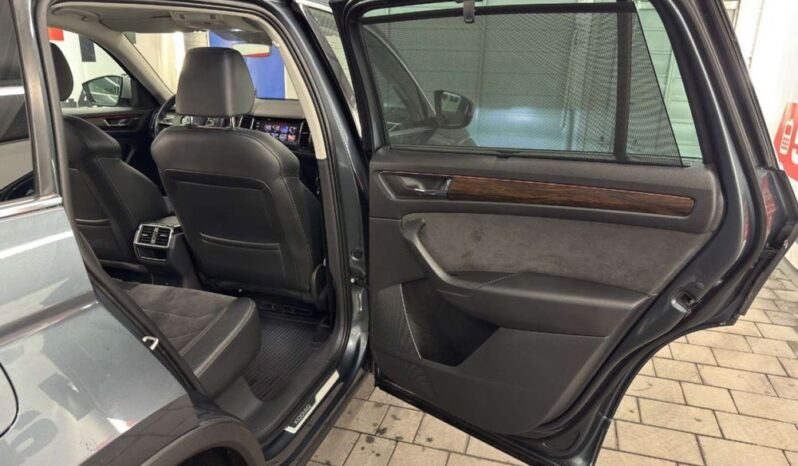 SKODA Kodiaq  | 4×4 (stały) | Automatyczna | 190 KM | Szary full