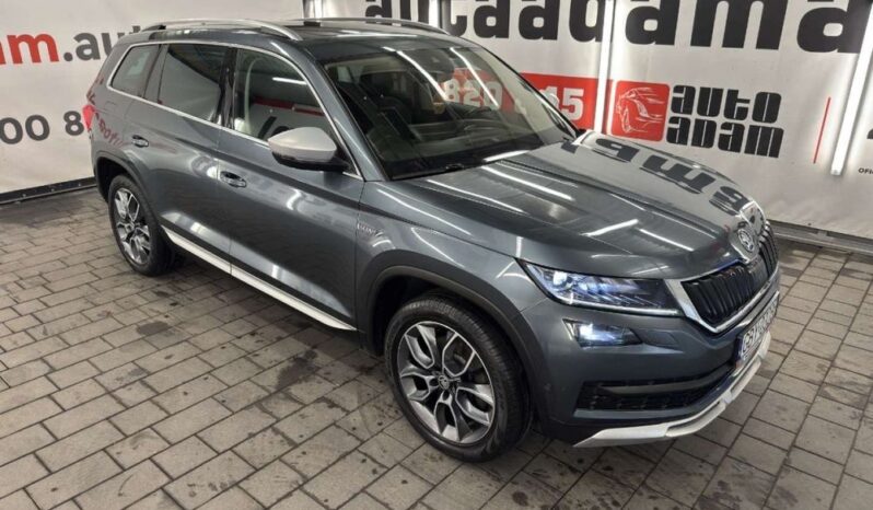 Skoda Kodiaq | 4×4 (stały) | Automatyczna | 190 KM | Szary full