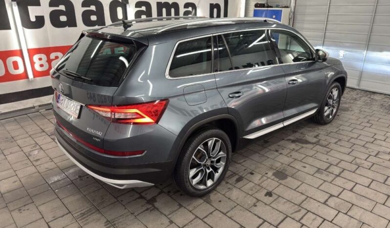 Skoda Kodiaq | 4×4 (stały) | Automatyczna | 190 KM | Szary full