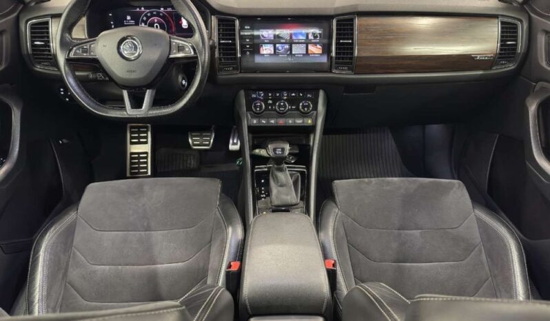 Skoda Kodiaq | 4×4 (stały) | Automatyczna | 190 KM | Szary full