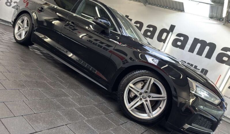 AUDI A5  | 4×4 (stały) | Automatyczna | 190 KM | Czarny full