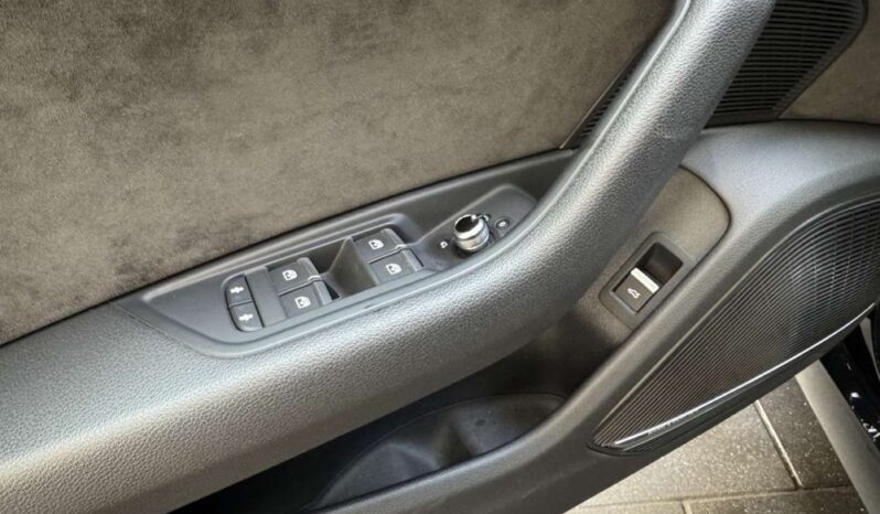 AUDI A5  | 4×4 (stały) | Automatyczna | 190 KM | Czarny full