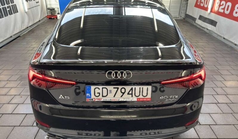 AUDI A5  | 4×4 (stały) | Automatyczna | 190 KM | Czarny full