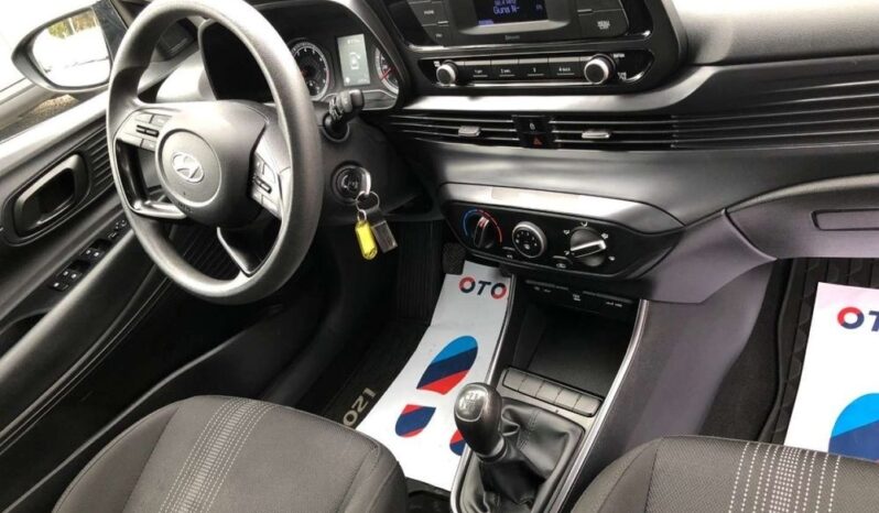 HYUNDAI i20  | FWD (przód) | Manualna | 84 KM | Czarny full