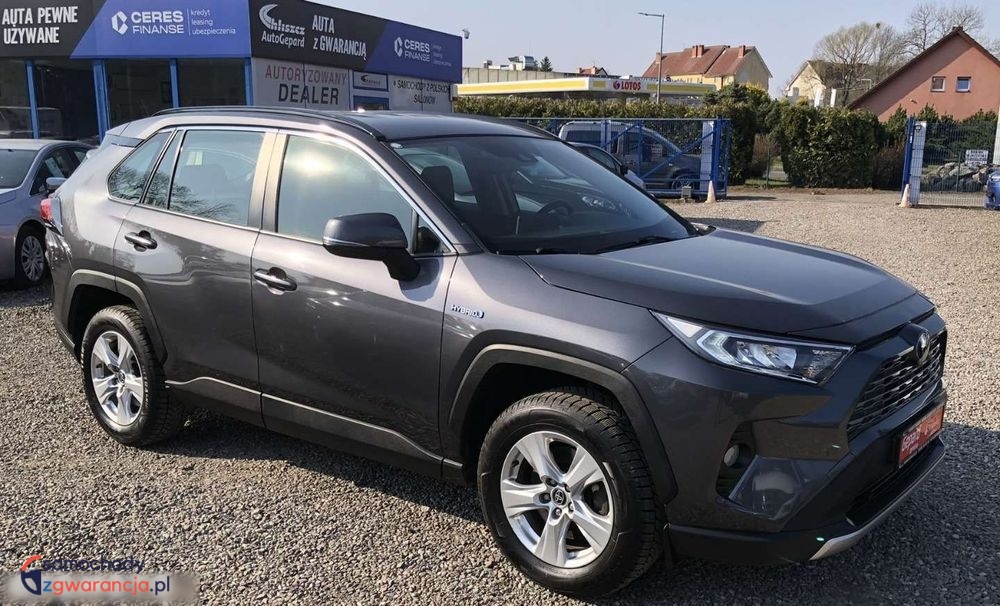 Toyota Rav4  | Fwd (Przód) | Automatyczna | 177 Km | Szary