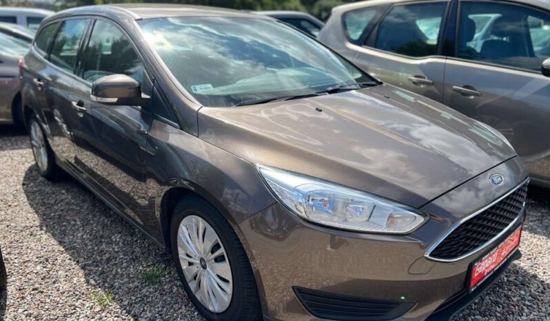Ford Focus  | Fwd (Przód) | Manualna | 95 Km | Brązowy