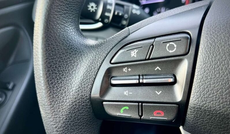 HYUNDAI I30  | FWD (przód) | Manualna | 100 KM | Granatowy full