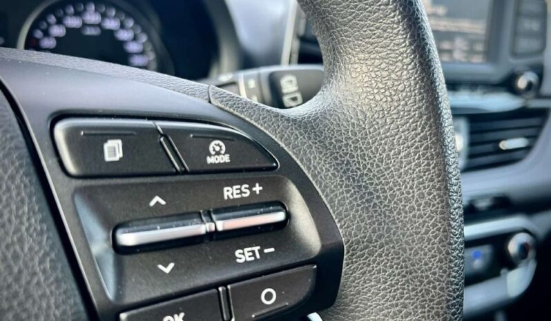 HYUNDAI I30  | FWD (przód) | Manualna | 100 KM | Granatowy full