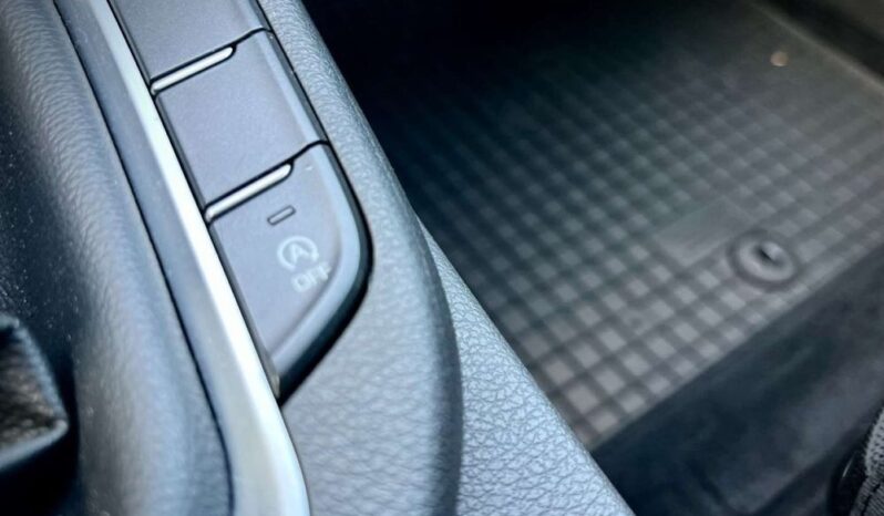 HYUNDAI I30  | FWD (przód) | Manualna | 100 KM | Granatowy full